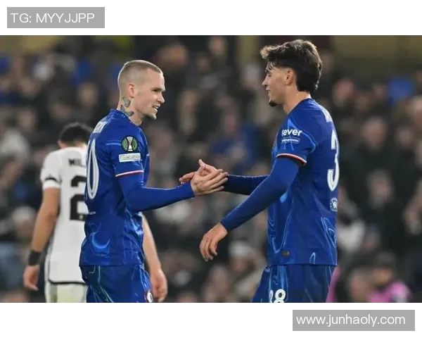 切尔西与热刺激战正酣比分揭晓引发球迷热议